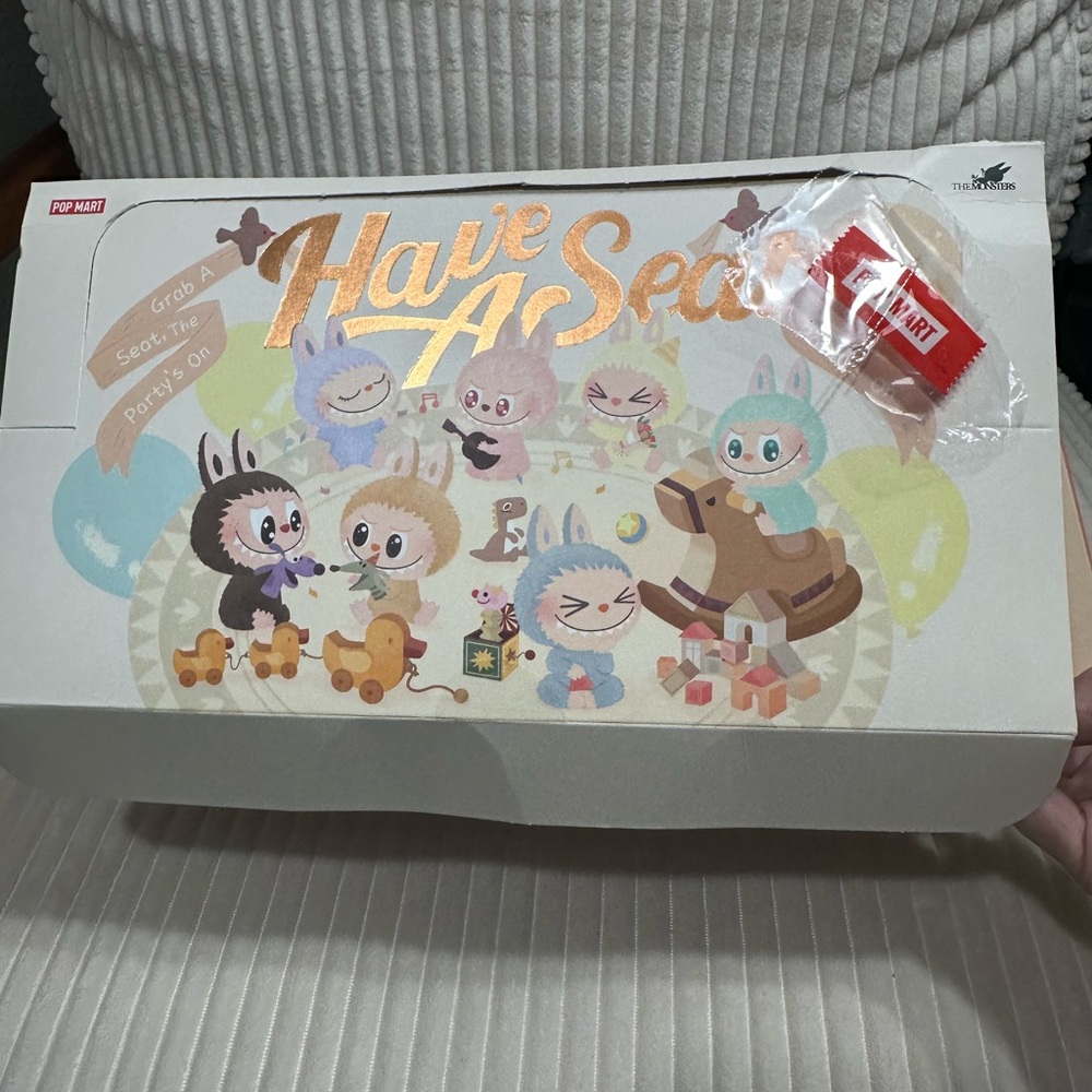 Empty Box - Have a Seat Series. No labubus included. Great for storage.